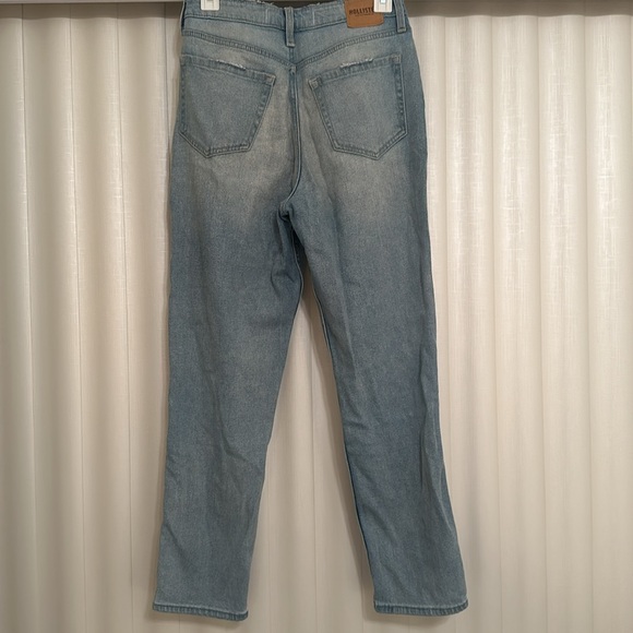 High waisted light wash mom jeans - Picture 2 of 2